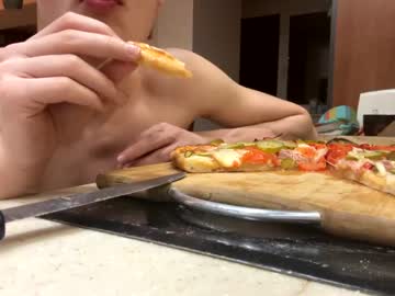 xxx small_boyyy cam m all day