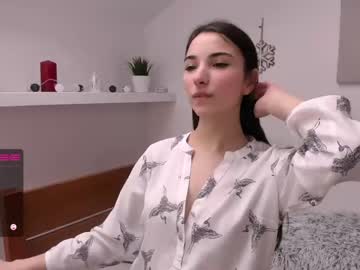 xxx tinygirlxo cam f all day