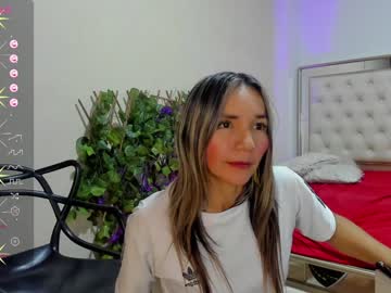 xxx miss_luna15 cam f all day