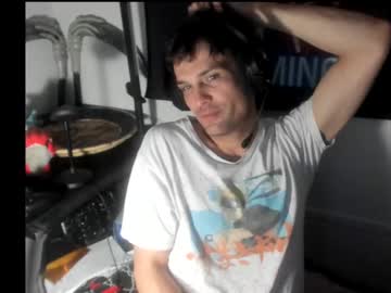 xxx elephantrunkman cam m all day