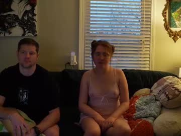 xxx peachespunkins cam c all day