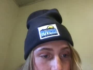 xxx beaniegee cam f all day