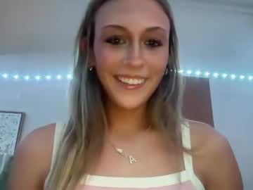 xxx alygator24 cam f all day