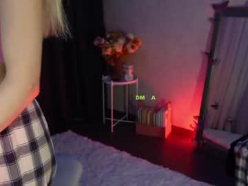 xxx babe_bucks cam f all day