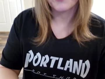 xxx tinywithtiddies cam f all day