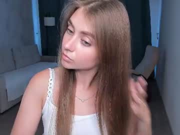 xxx honeybines cam f all day