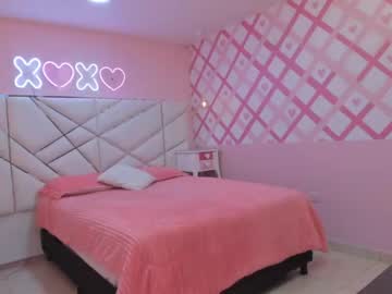 xxx littleanyy cam f all day