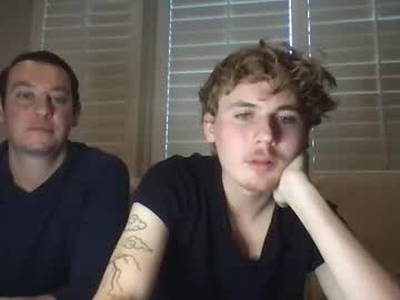 xxx 2hungboys cam m all day