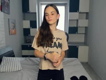 xxx intoursoui cam f all day