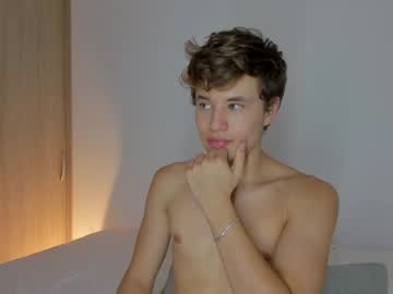 xxx twinkcamilo cam m all day