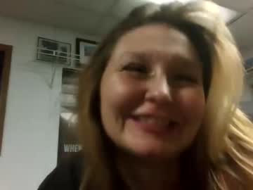 xxx dieselmechaniclady cam f all day