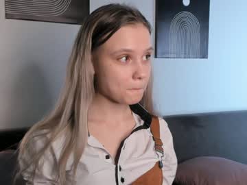 xxx elenebisbee cam f all day