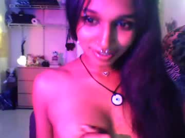 xxx mon3ytr33 cam f all day