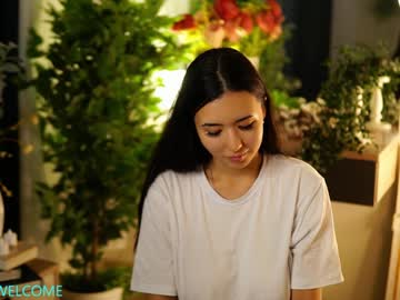 xxx moonlight_silk cam f all day