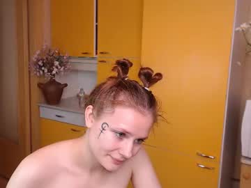 xxx lily_timid cam f all day
