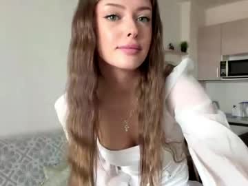 xxx tinybliss cam f all day