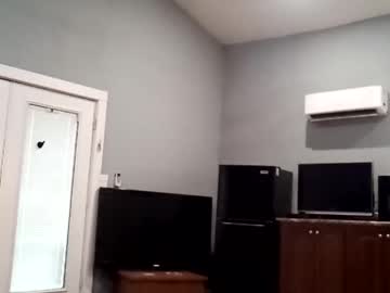 xxx poonieboi cam m all day