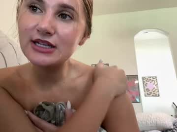 xxx maddiecxx cam f all day