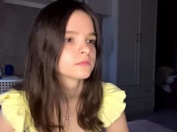 xxx neelywrinkles cam f all day