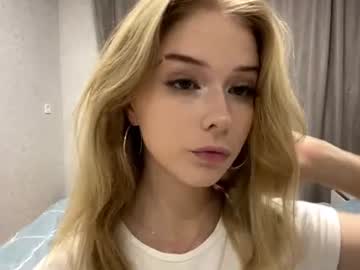 xxx emilyiam cam f all day