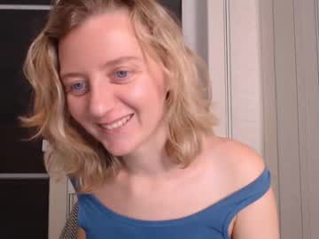 xxx elly_helly cam f all day