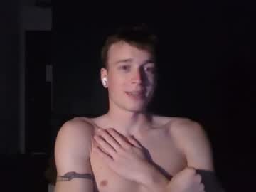 xxx collegemuscle19 cam m all day