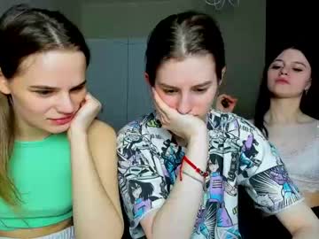 xxx sophie_and_rachelss cam c all day