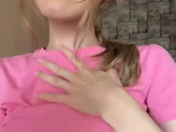 xxx gertrudeuran cam f all day