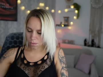 xxx cherry__blond cam f all day