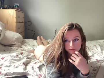 xxx prettypetiteangel2000 cam f all day