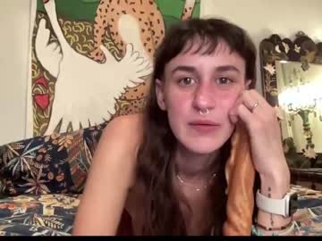 xxx skinnybitch4211 cam f all day