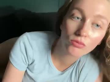 xxx thesaraskyyy cam f all day