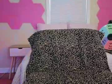 xxx perkyprincessa cam f all day