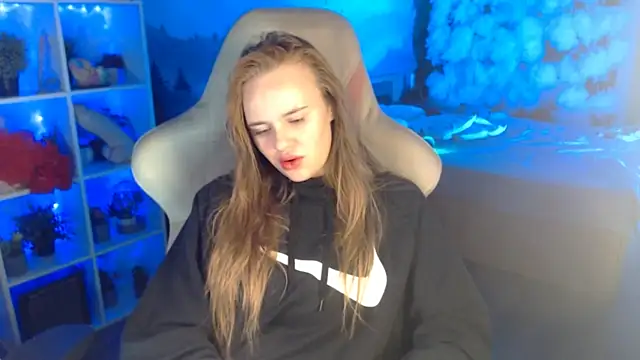 Stripchat sex cam Elurta_Keys